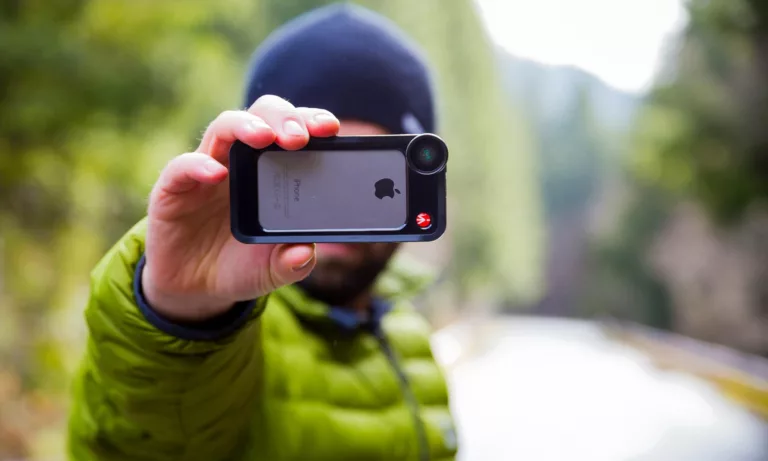 How To Clean Inside of iPhone Front Camera Lens 3