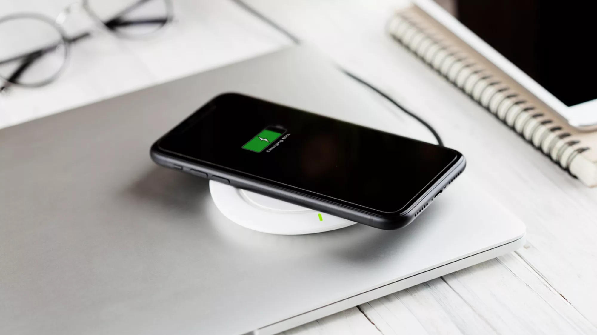 How To Enable Wireless Charging On iPhone 11 - DeviceMAG