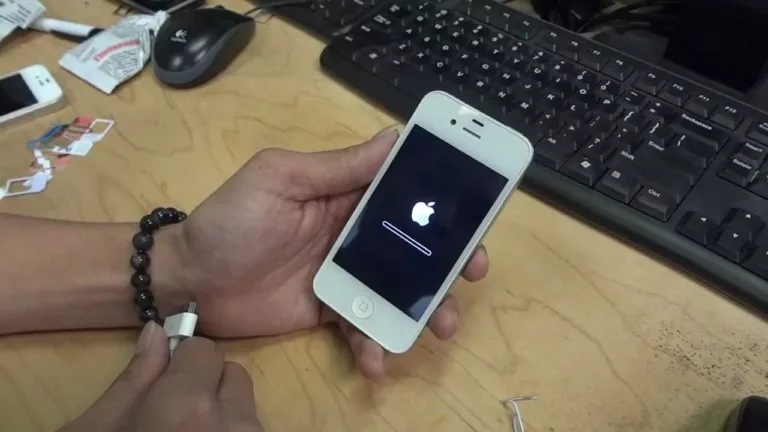 How To Unlock Your iPhone 4 Without Passcode Using Itunes 11