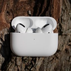 How To Change Volume On Airpods Individually