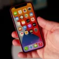 How to Fix iPhone 12 Zoomed-In Lock Screen Issue 13