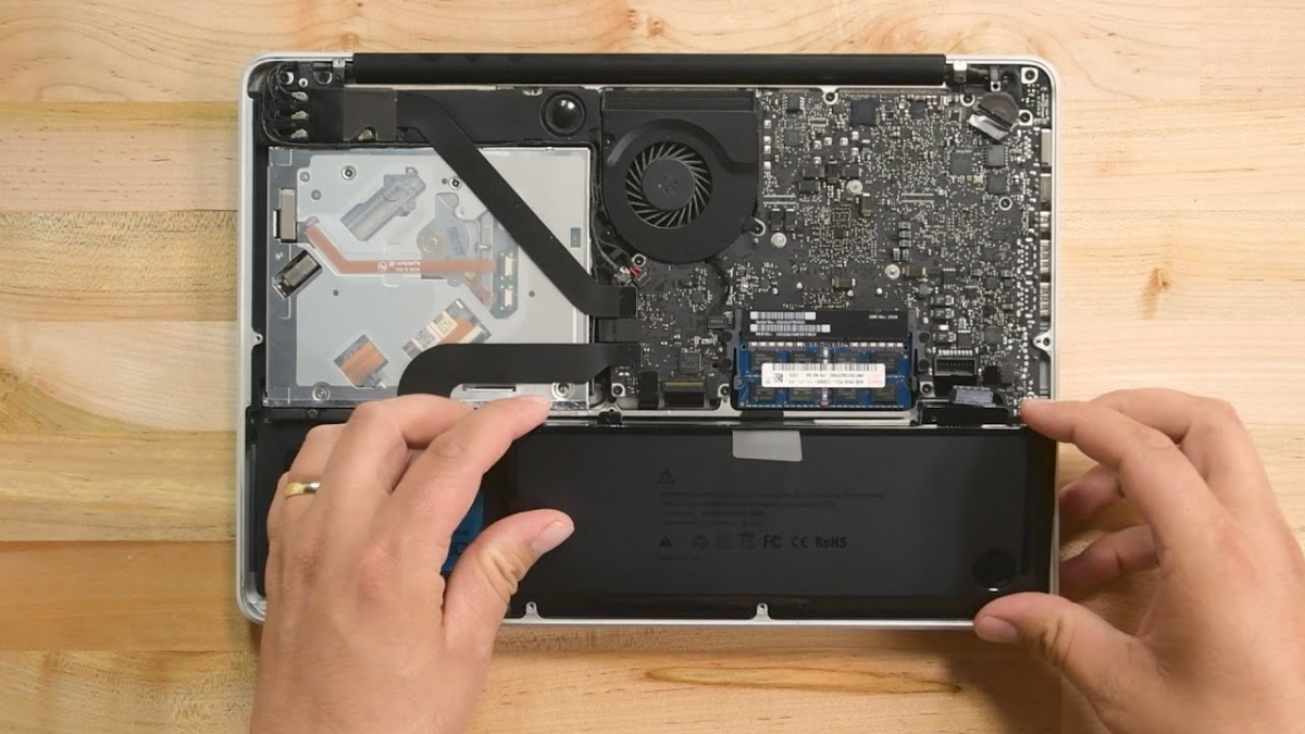 How Long Does Macbook Pro Battery Replacement Take 3