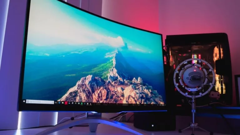 Uncovering the Pixel Density of a 32-Inch 1440p Monitor 1