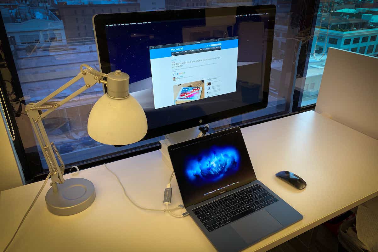 How to Connect Your Macbook Pro 2016 to External Monitor? 1