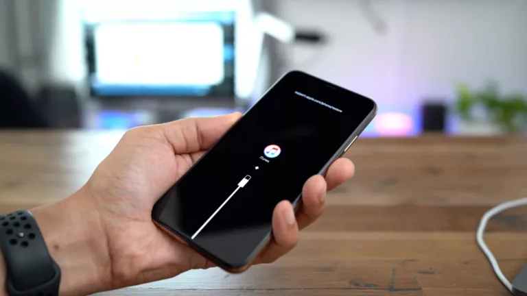 How to Connect Your iPhone XS Max to iTunes 9