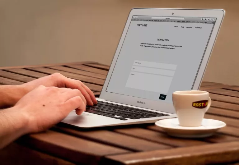 How to Adjust Your MacBook Air Logo Light Settings? 7
