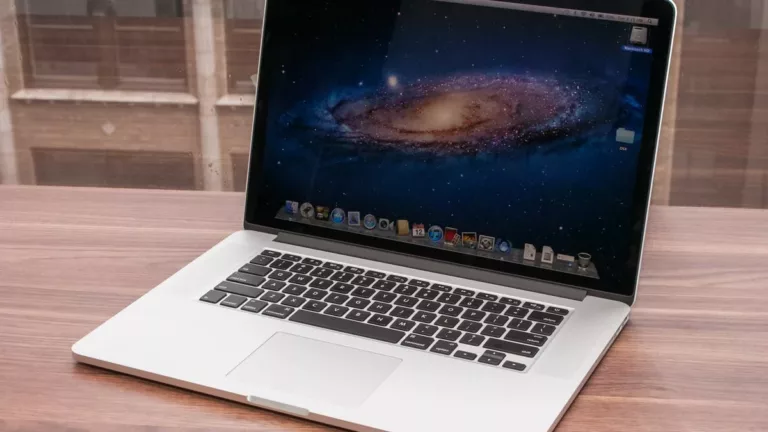 How to Easily Remove Scratches From Your MacBook Pro Screen? 13