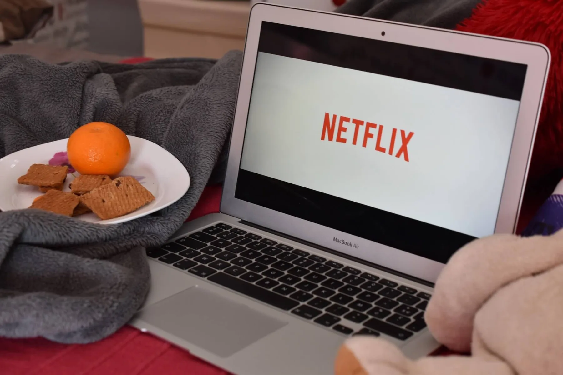 How to Watch Netflix on Your Macbook Air? 1
