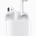 Troubleshooting AirPods Blinking White Light Issue 17