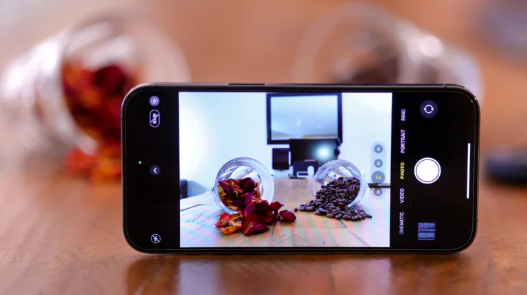 How to Create Mesmerizing Photo Loops with Your iPhone 13