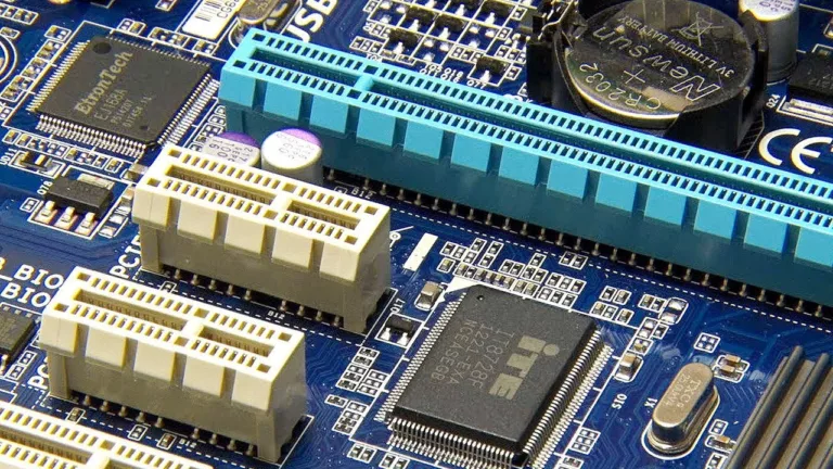 Exploring PCI Express Slots for High-Speed Connections 17