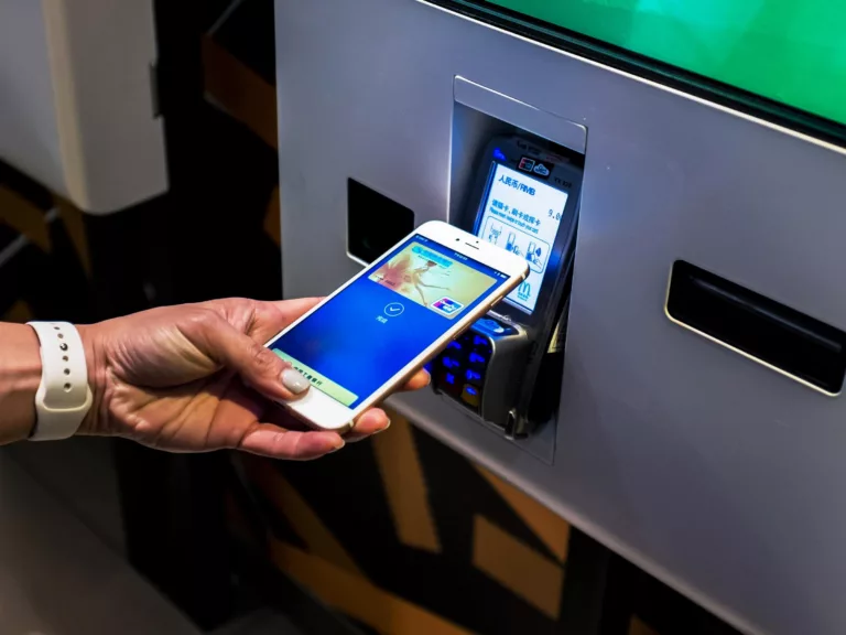 Can I Use Apple Pay at ATM? 13