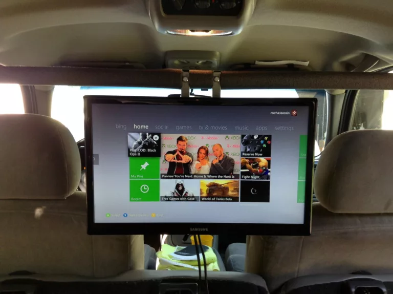 How to Enjoy Your Ride with Car TVs? 17