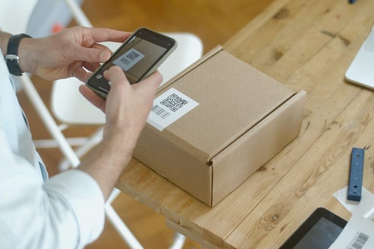 How to Track Packages with QR Code Scanning at USPS? 3