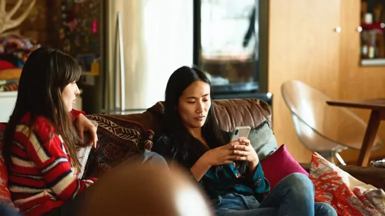 How to Reach Someone When Their Phone is On Silent? 7