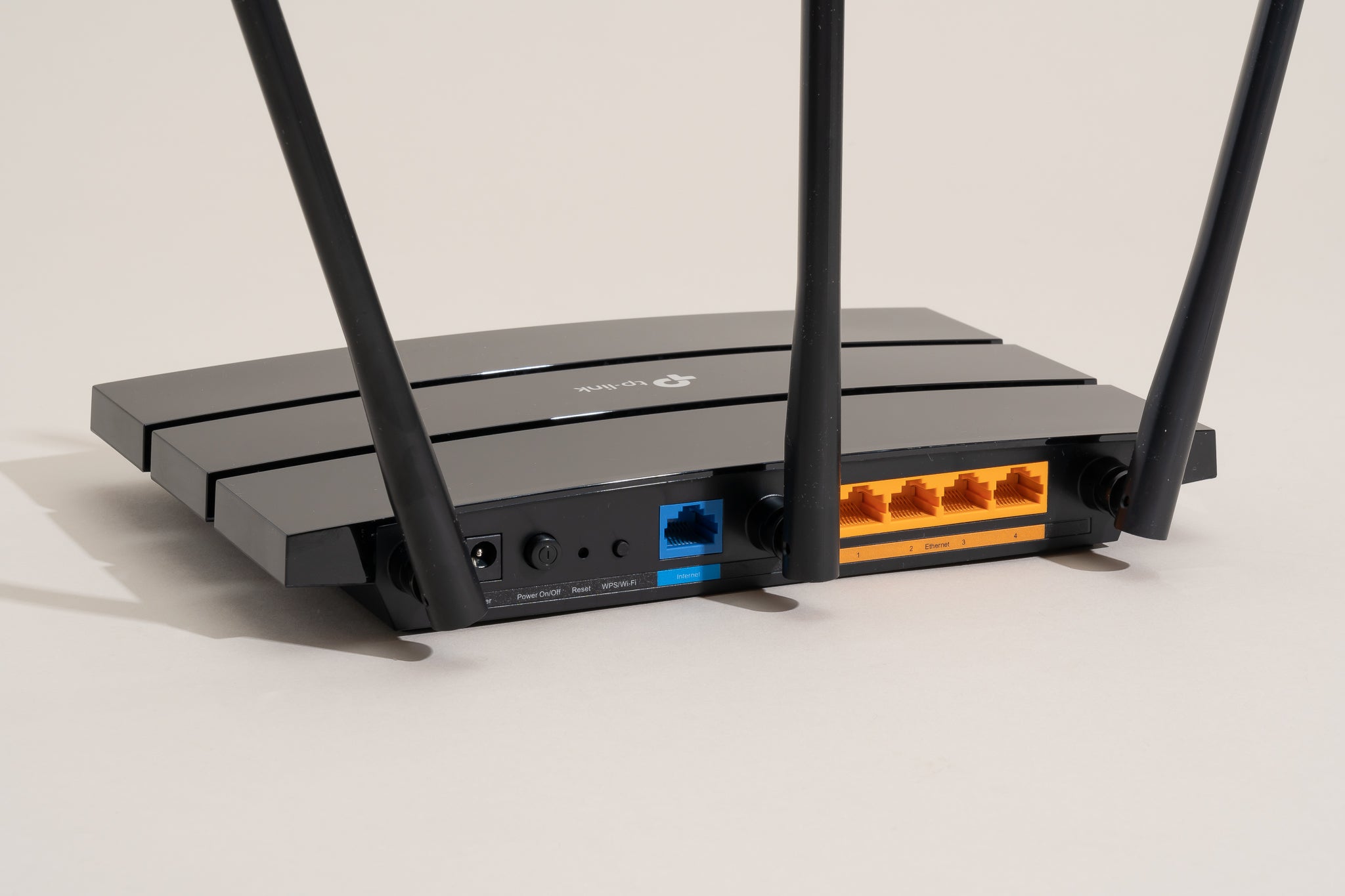 How to Solve the Issue of Routers Dropping Internet Connection? 1