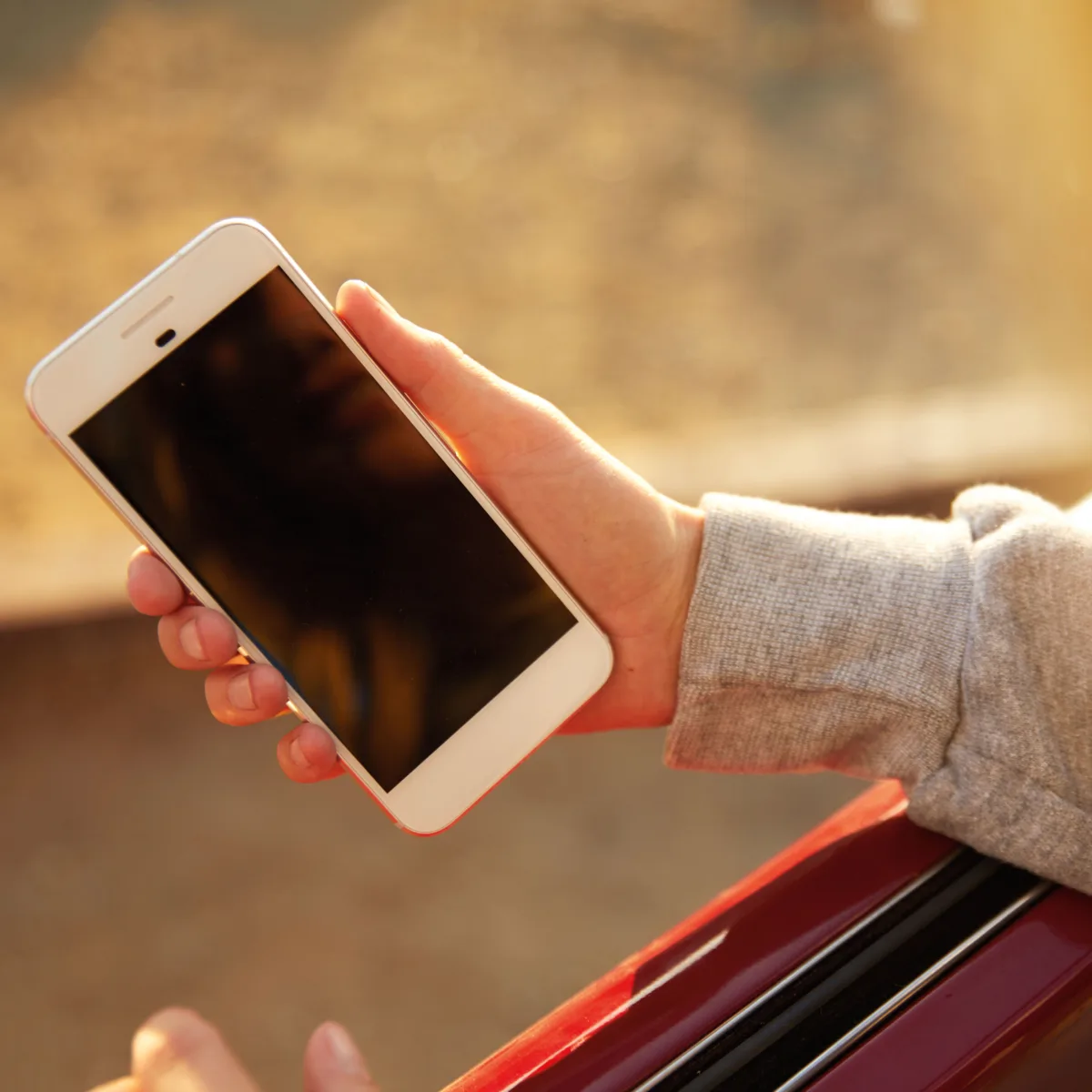 All You Need to Know About Verizon Phones for Senior Citizens 2 All You Need to Know About Verizon Phones for Senior Citizens 1