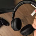 What Wireless Headphones Work With PS4? 15