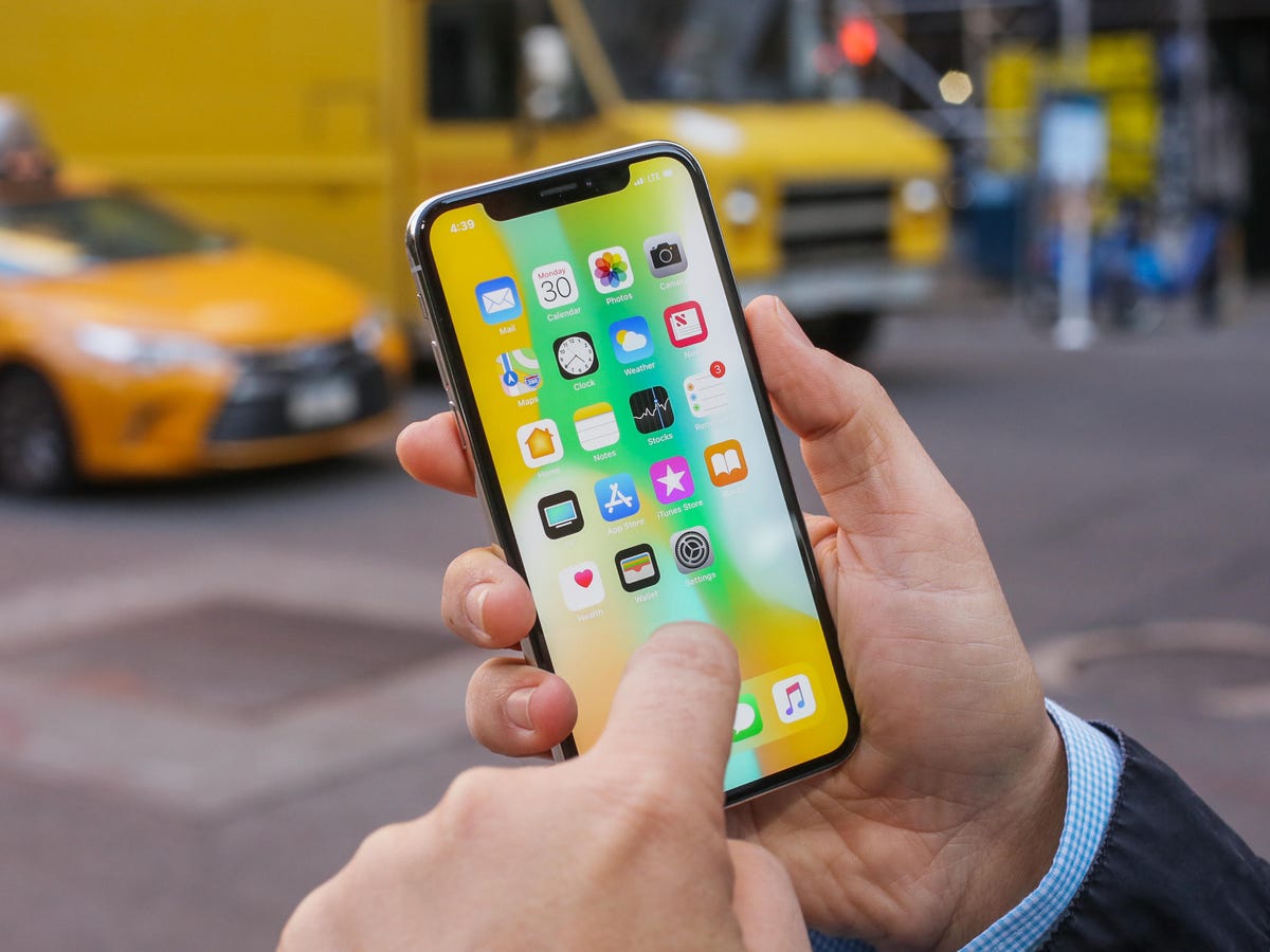 Is it better to Turn Off the Phone or Airplane Mode? 1