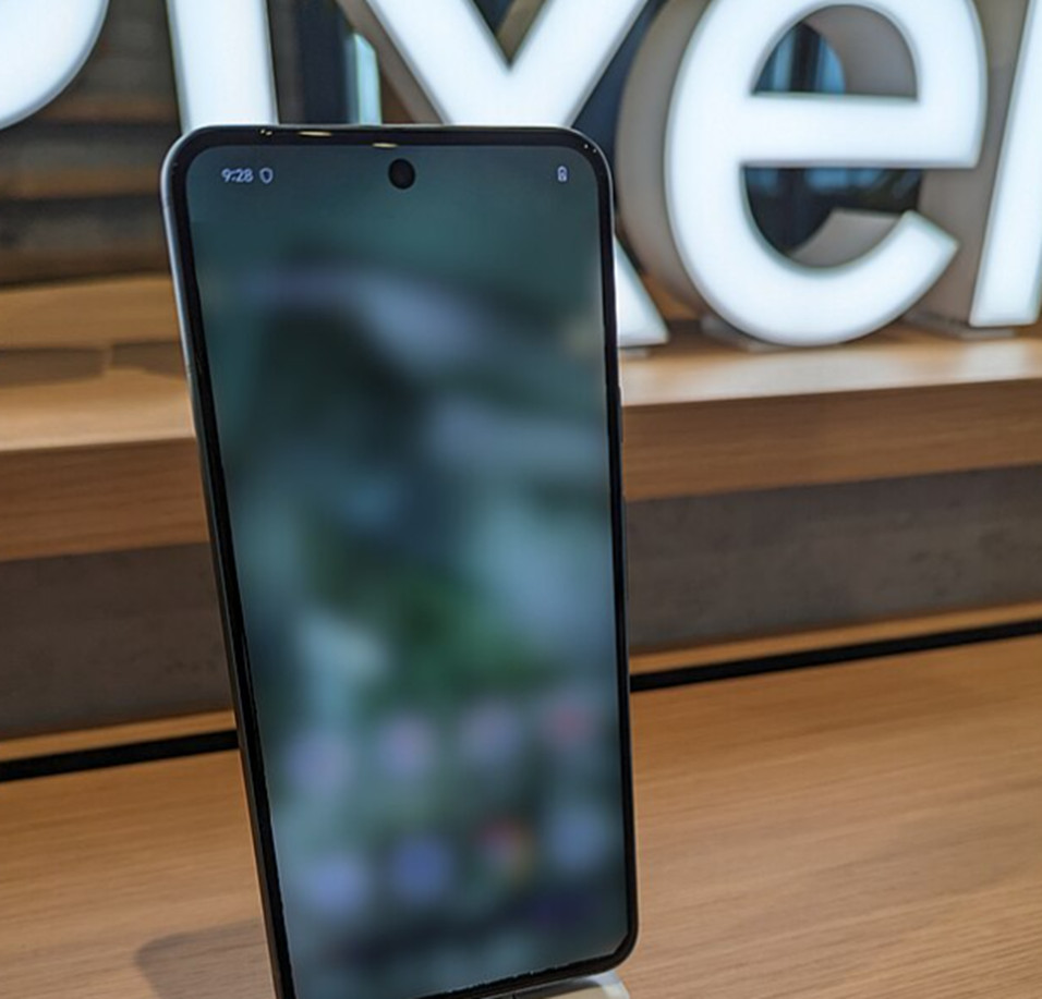 What Phones Can Charge Each Other? 5