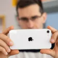 Exploring the 12MP Camera on the iPhone SE 11