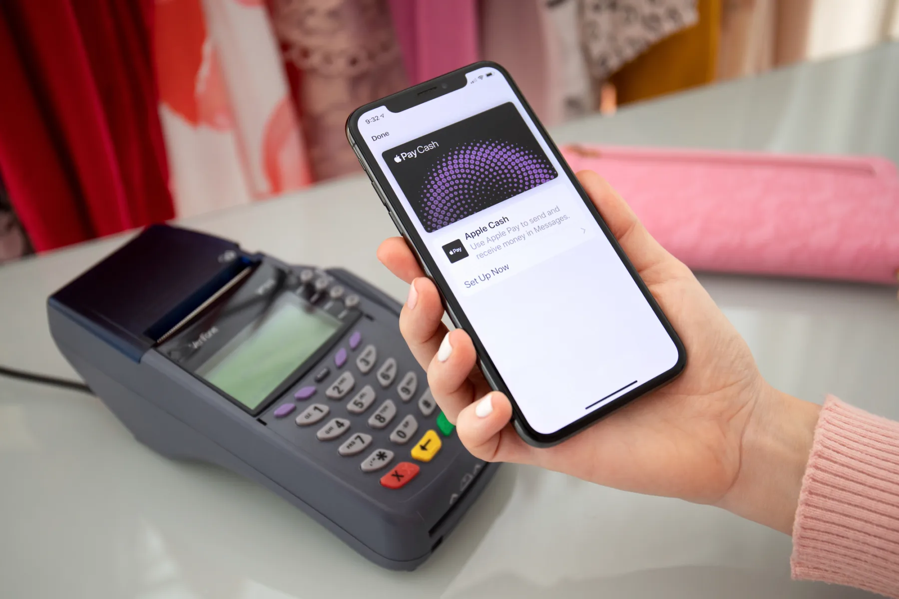 How to Use Apple Pay on iPhone 13? 1