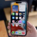 How to Use Border Wallpapers on Your iPhone 13? 13