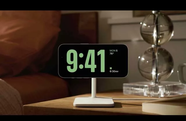 All You Need to Know About iPhone Nightstand Mode Feature 19