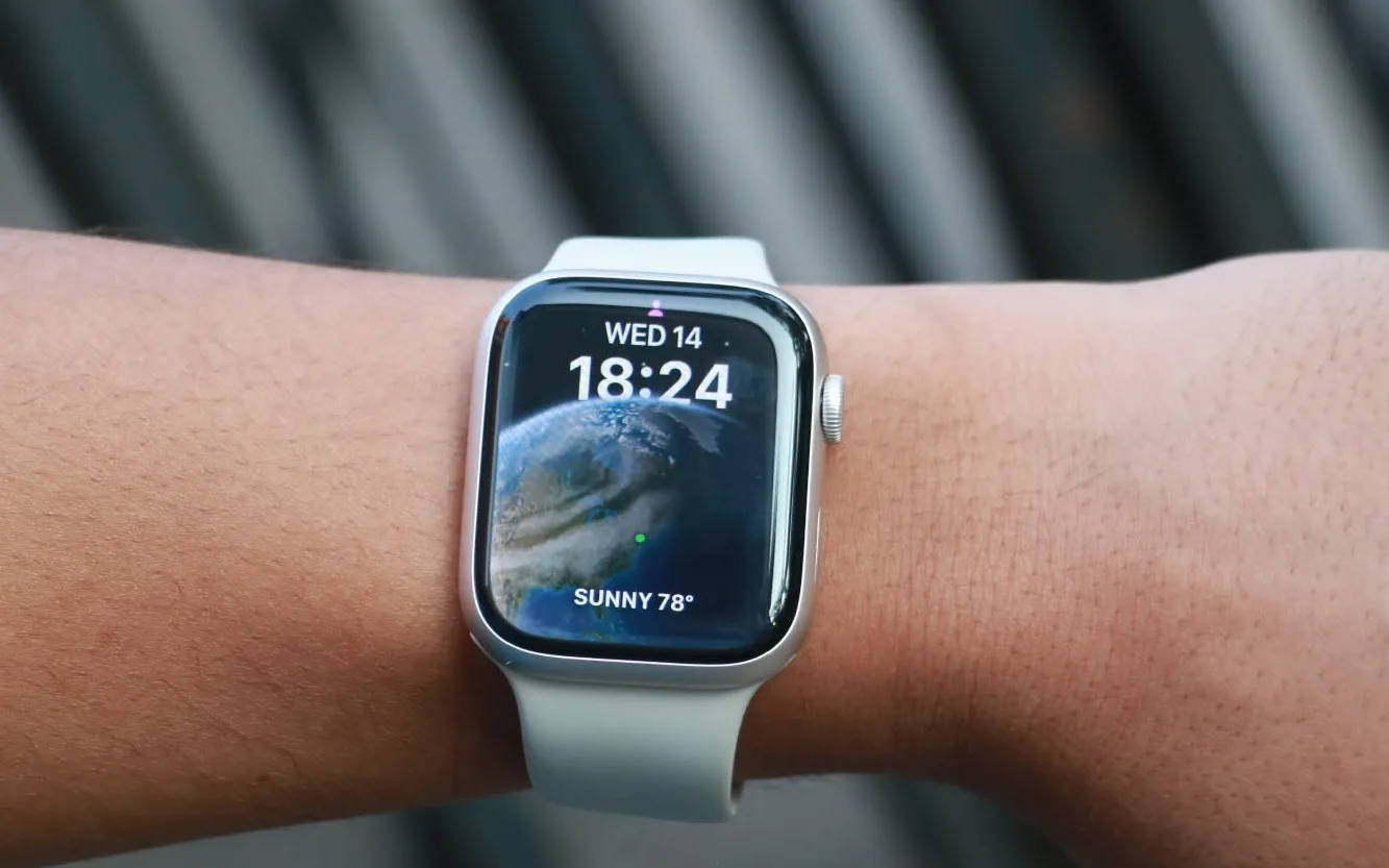 What Wrist Should You Wear Your Apple Watch? 1