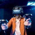 Airplane Guidelines for Bringing Your VR Headset Onboard 19