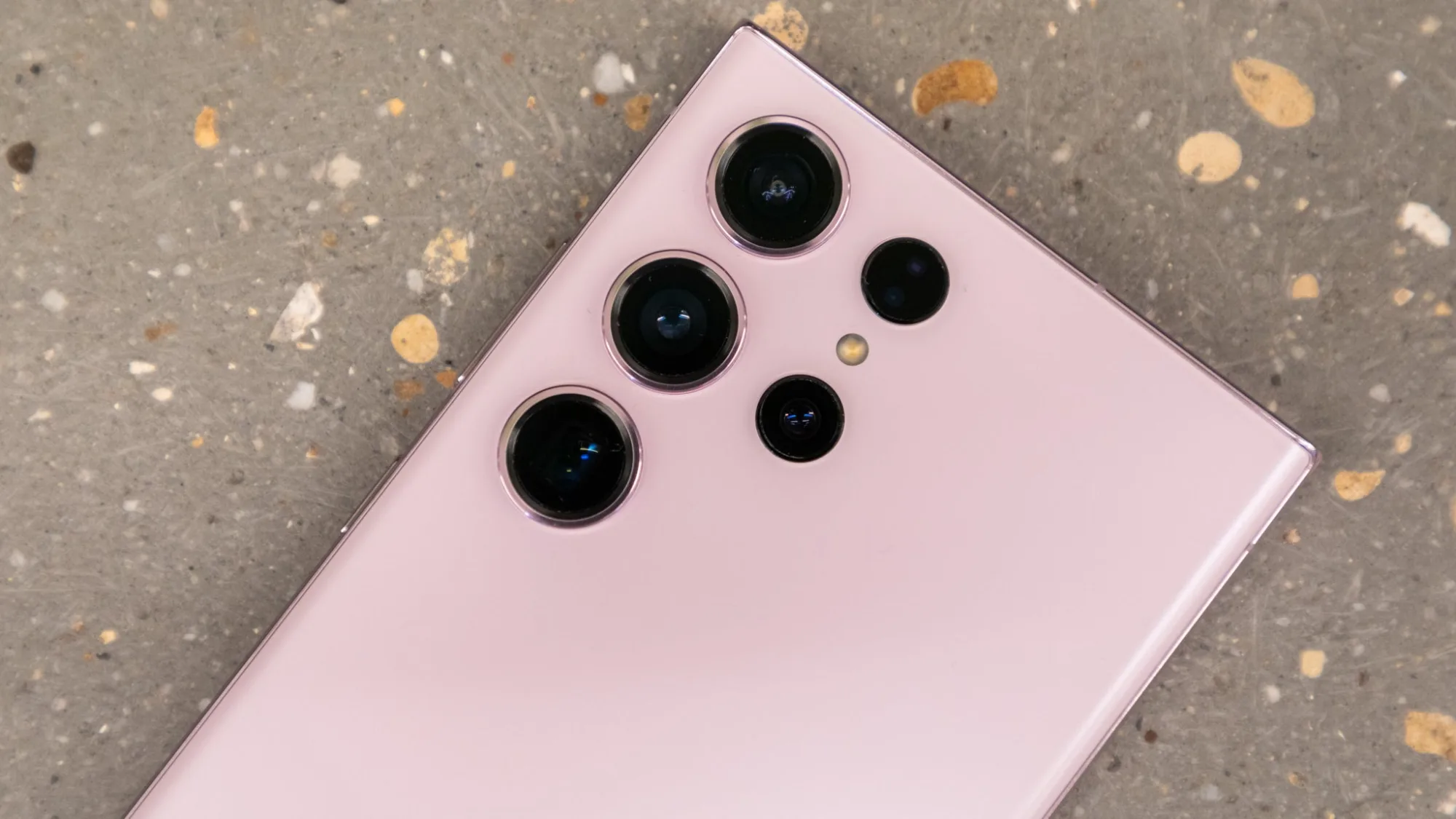 How to Enable Camera on Android Phone? 1