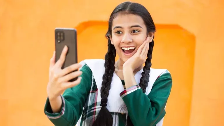 Discover the Best FaceTime Alternative for Android Users 12