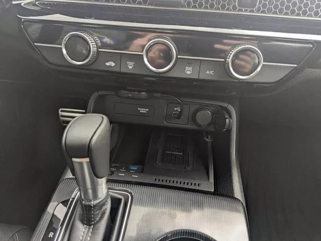 The Benefits of Android Auto and Wireless Charging 9