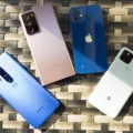 Android vs. iPhone: Exploring the Similarities and Differences 18 Android vs. iPhone: Exploring the Similarities and Differences 17