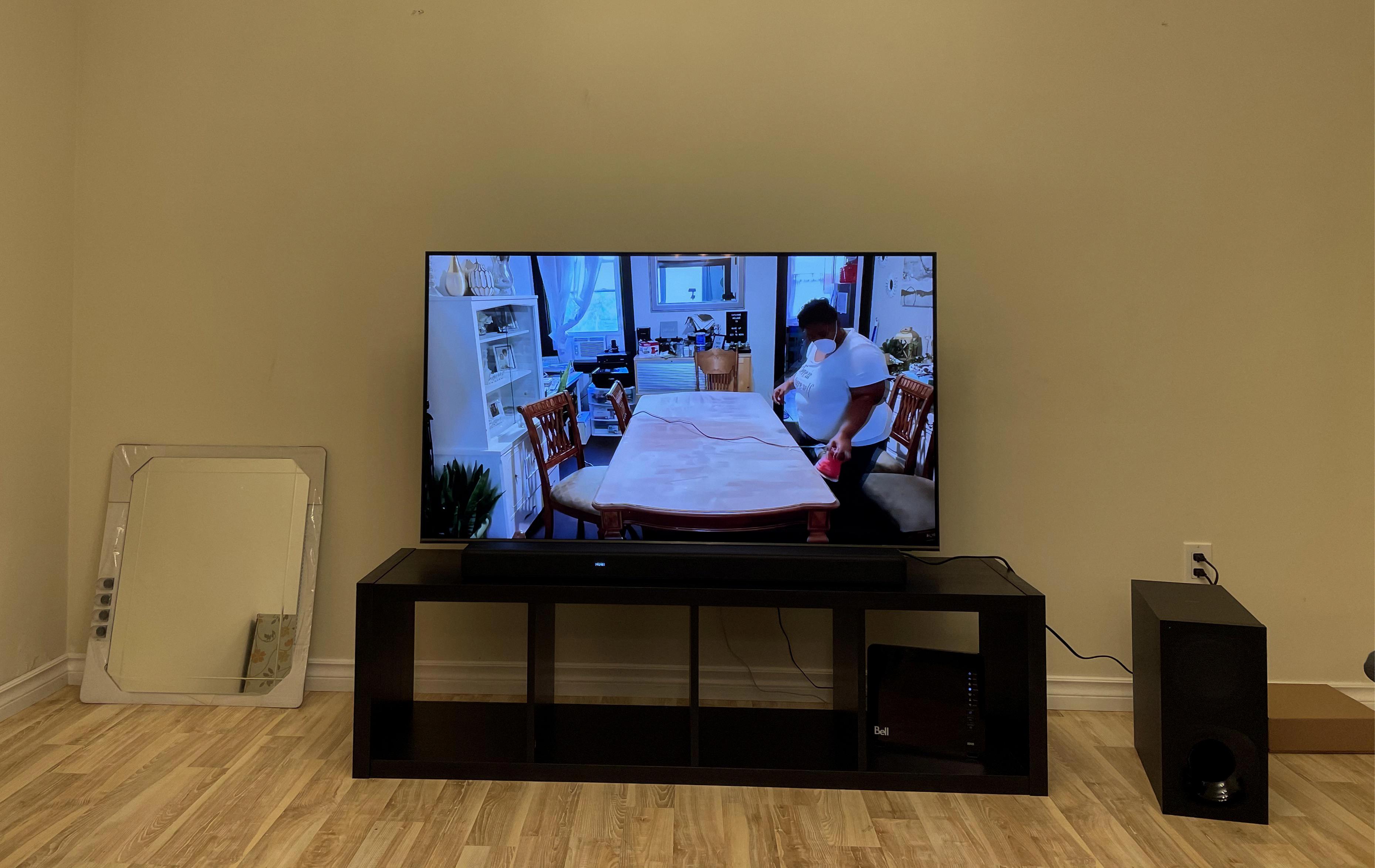 How Much Does 55 Inch TV Weigh? 9