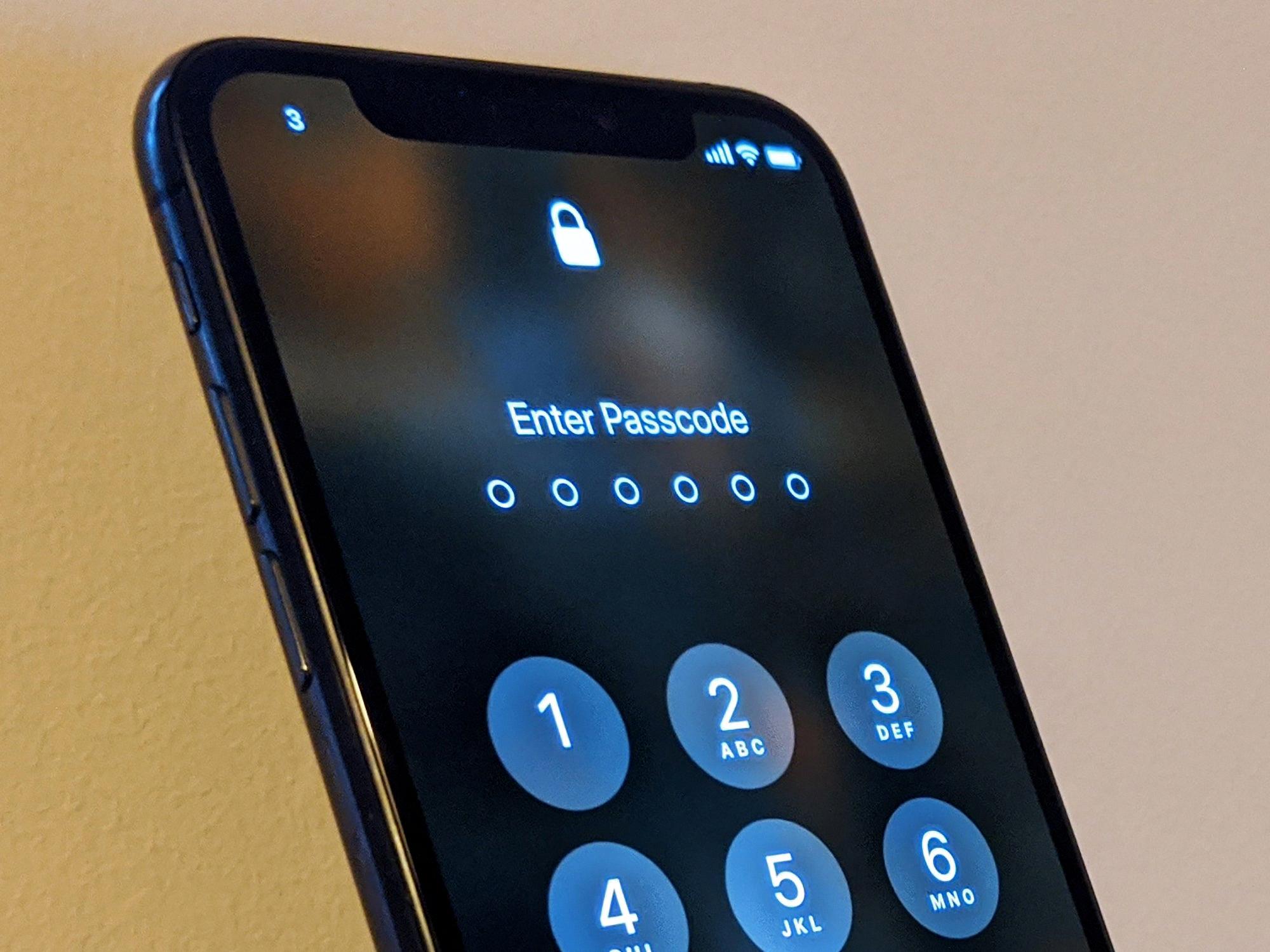 how to answer android phone when screen is locked