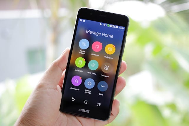 How Do You Get Back to Your Original Home Screen on Android Device?