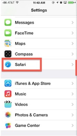 iPhone Settings screen with Safari menu highlighted