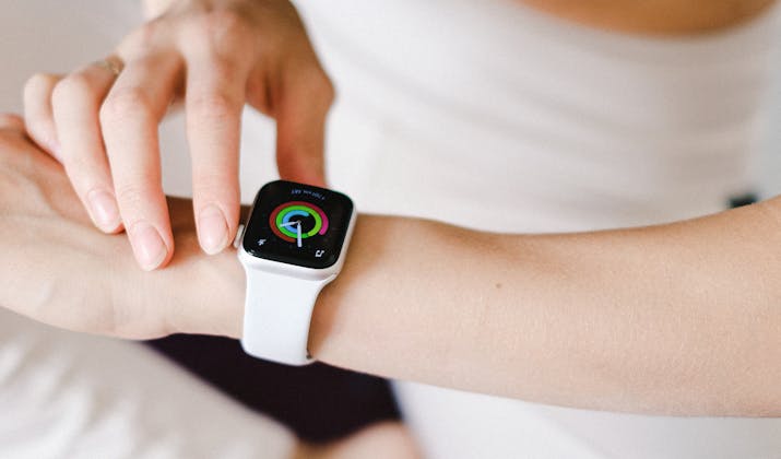 How to Use a Smartwatch Without a Phone? 7
