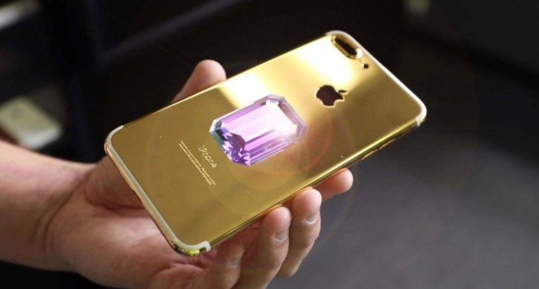 A Look at the World's Most Expensive Falcon Supernova iPhone 6 1